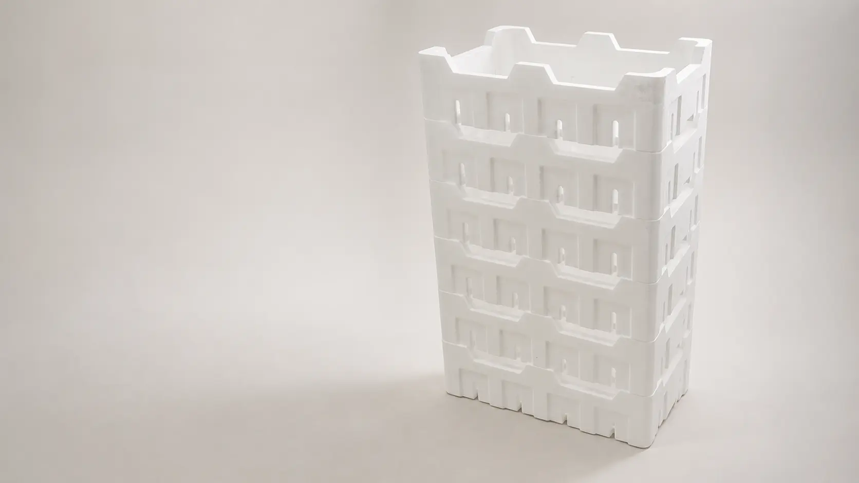 Stacked EPS boxes for fruit and vegetables
